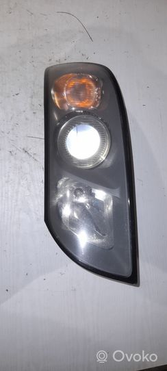 Volvo V50 Lampa przednia 30698648