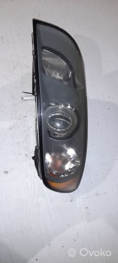 Volvo V50 Lampa przednia 30698648