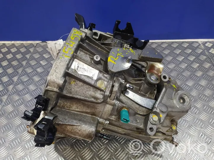 Nissan Tiida C11 Manual 5 speed gearbox TL4A118