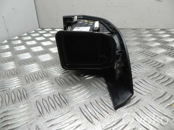 BMW i3 Aizmugurējā gaisa - ventilācijas reste 9283002