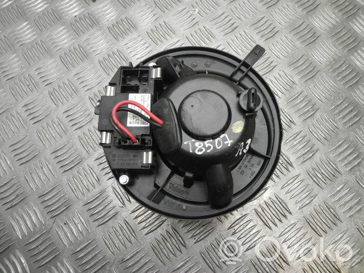 Audi A3 S3 A3 Sportback 8P Ventola riscaldamento/ventilatore abitacolo 1K2320015G