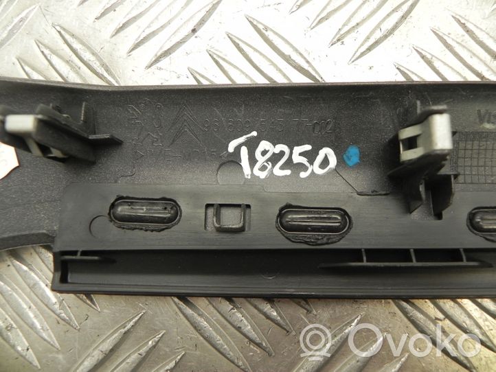 Peugeot 3008 II Console centrale, commande chauffage/clim 9680954377