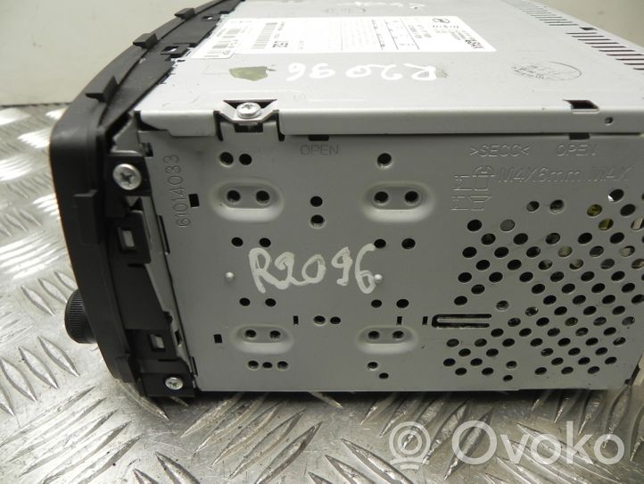 Hyundai Accent Radio/CD/DVD/GPS-pääyksikkö 961701R111