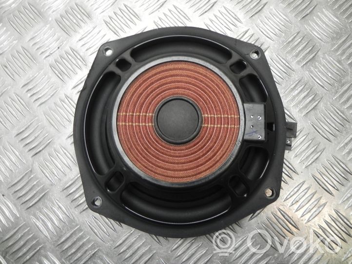 Mercedes-Benz SL R231 Enceinte subwoofer A2318201002