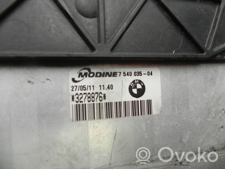 BMW 3 E90 E91 Välijäähdyttimen jäähdytin 7540035
