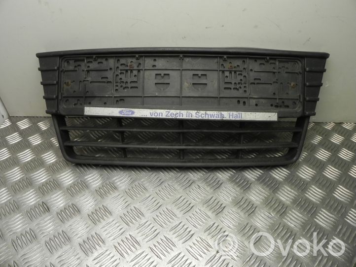 Ford Focus Front grill BM5117K945A