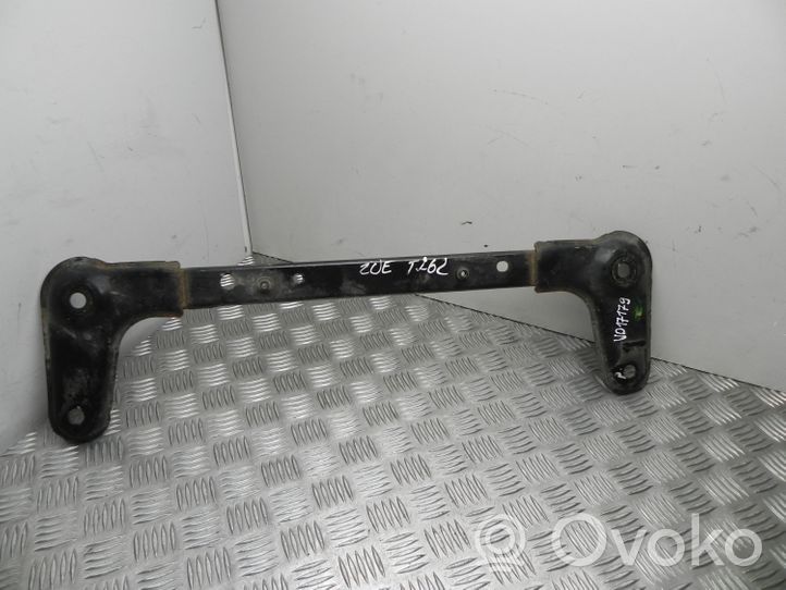 Renault Zoe EGR-venttiilin/lauhduttimen kiinnike 820053741