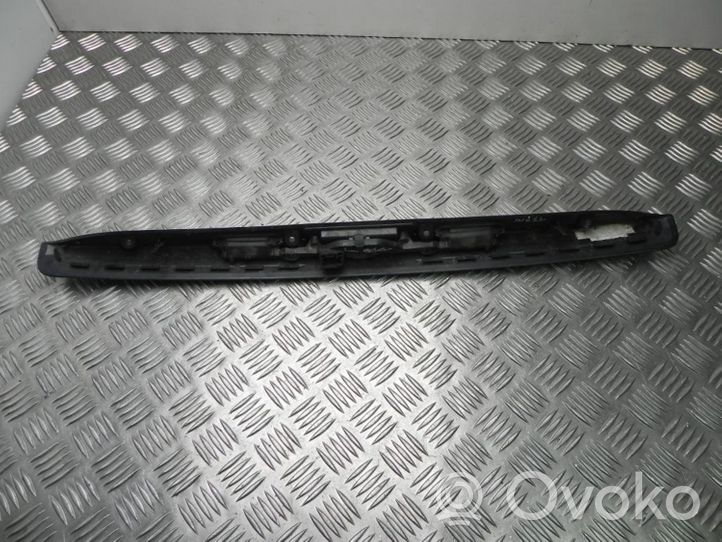 Volvo V50 Lampa oświetlenia tylnej tablicy rejestracyjnej 30753026