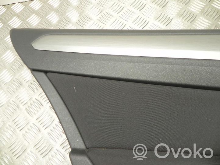 Volkswagen Golf Sportsvan Rivestimento del pannello della portiera anteriore 510868115