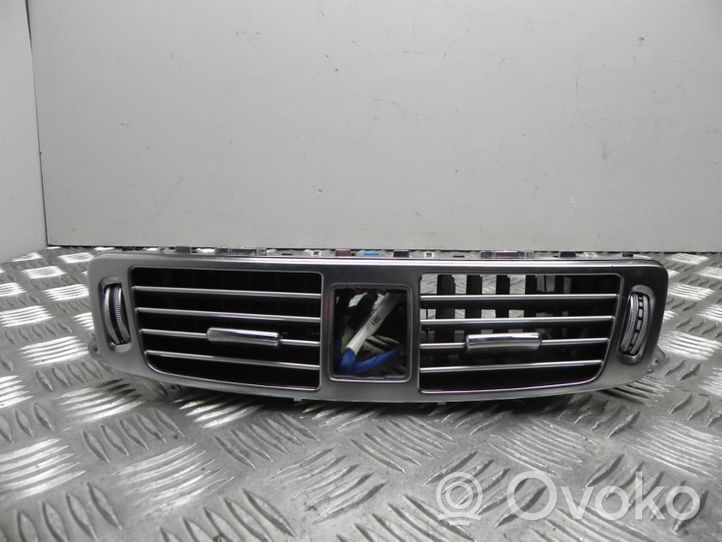 Mercedes-Benz CLS C218 X218 Grille d'aération arrière A2188300054