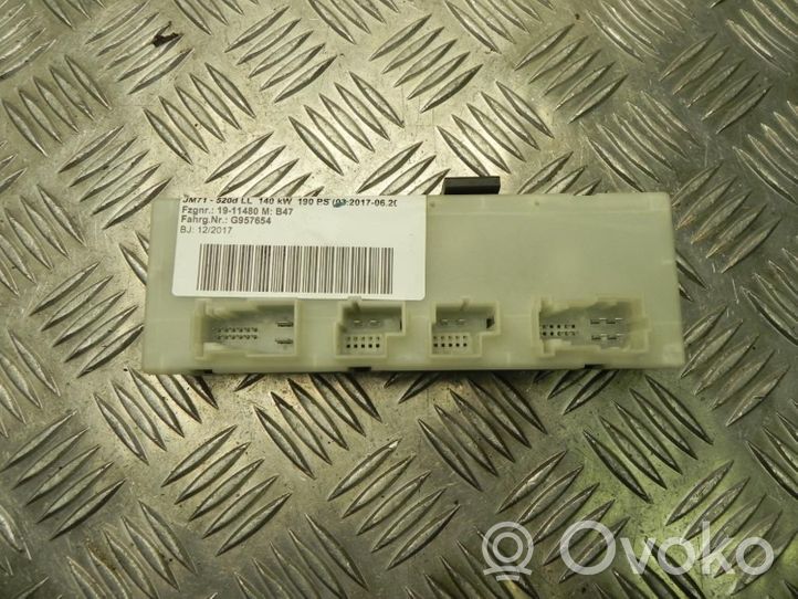 BMW 5 G30 G31 Unité de commande / module de hayon 8737097