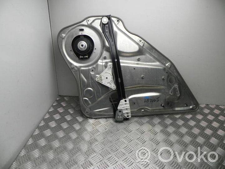 Mercedes-Benz C AMG W204 Takaoven ikkunan nostin moottorilla 981695104