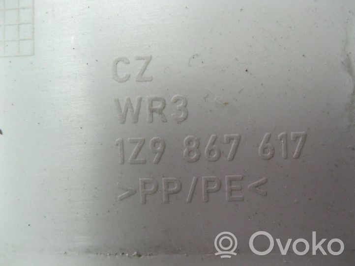 Skoda Octavia Mk2 (1Z) Rivestimento montante (D) (superiore) 1Z9867617
