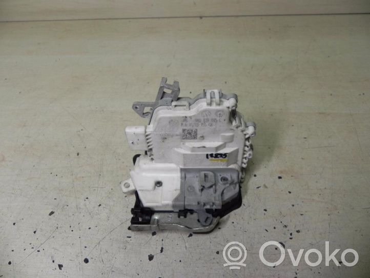 Audi A4 S4 B8 8K Lastausoven lukko 8K0839015C