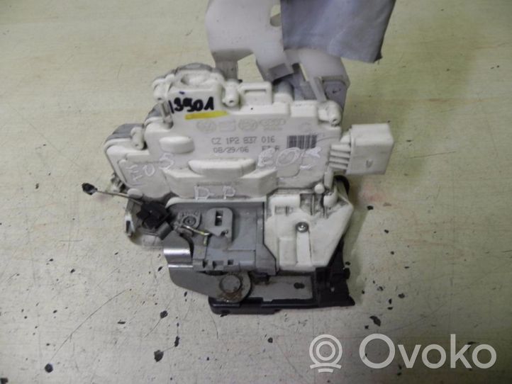 Volkswagen Eos Bagažinės spyna 1P2837016