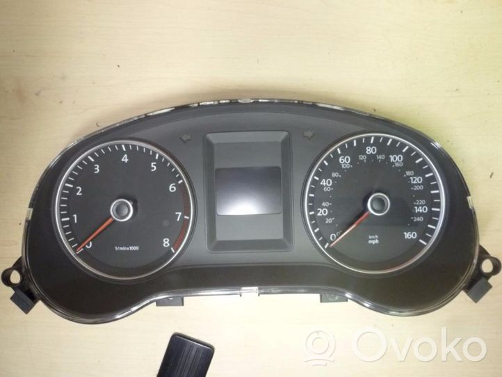 Volkswagen Jetta IV Спидометр (приборный щиток) 5C6920951B