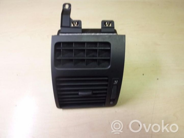 Volkswagen Touran I Rear air vent grill 1T0819703B