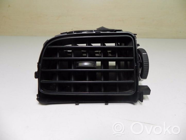 Volkswagen Polo V 6R Griglia di ventilazione posteriore 6RF819728A