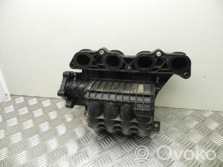 Mitsubishi Colt Intake manifold MN143823