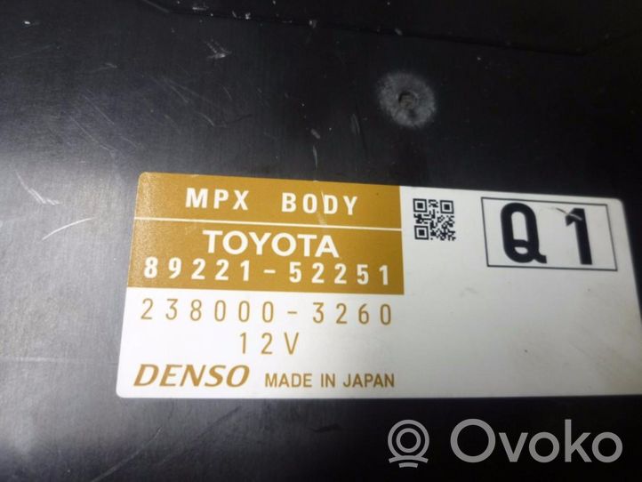 Toyota Verso-S Set scatola dei fusibili 8922152251