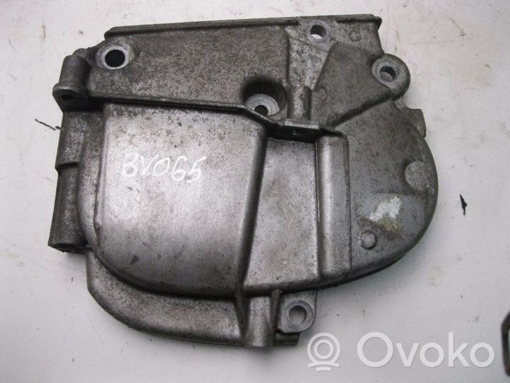 Renault Clio III Cache carter courroie de distribution 8200294625