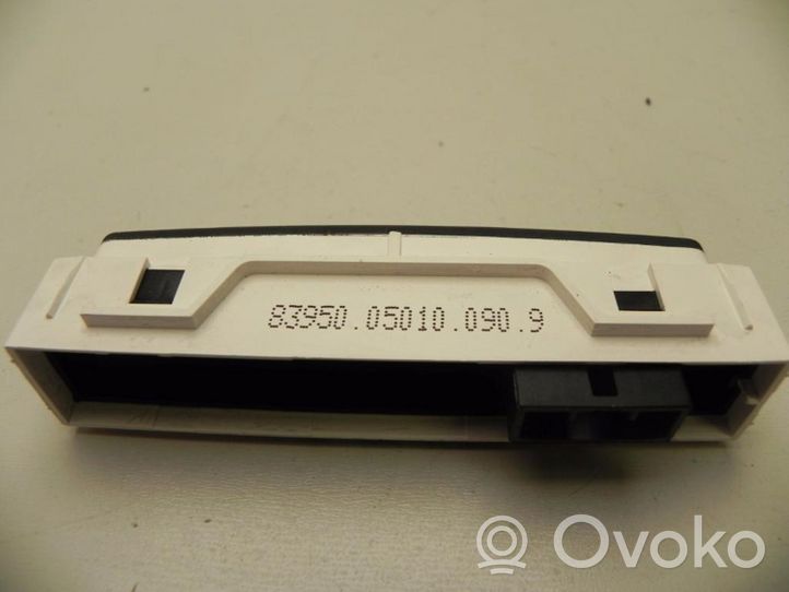 Toyota Avensis T270 Monitor / wyświetlacz / ekran 8395005010