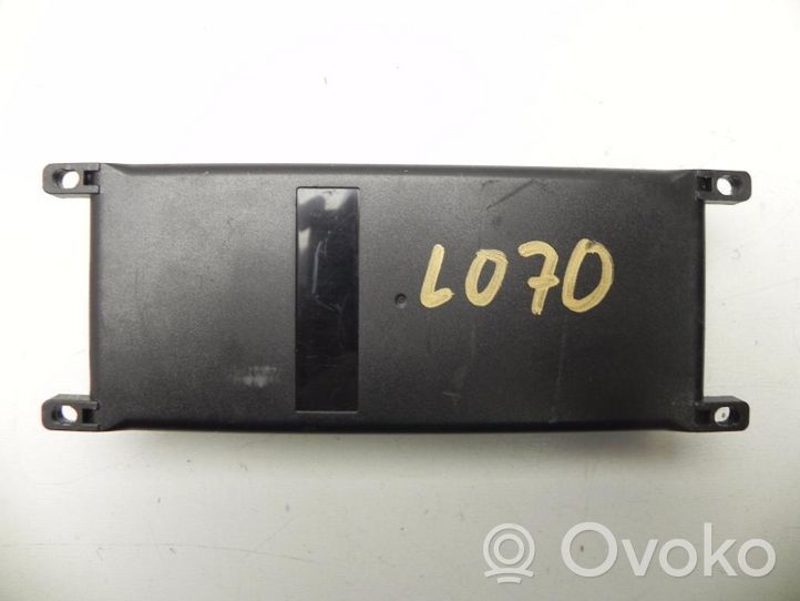 Volkswagen Golf V Moduł / Sterownik Bluetooth 000051473A