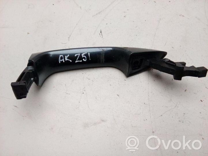 Mercedes-Benz C AMG W204 Maniglia esterna per portiera anteriore A2047600270