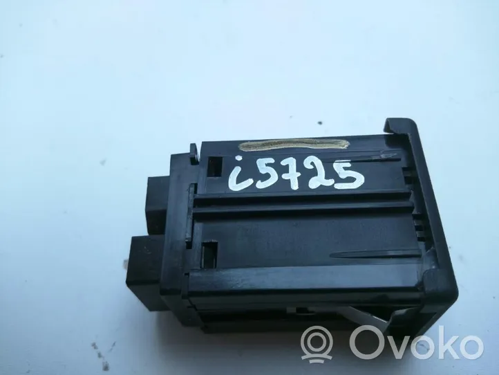 Opel Zafira C EUR ISO radio connector 20868798