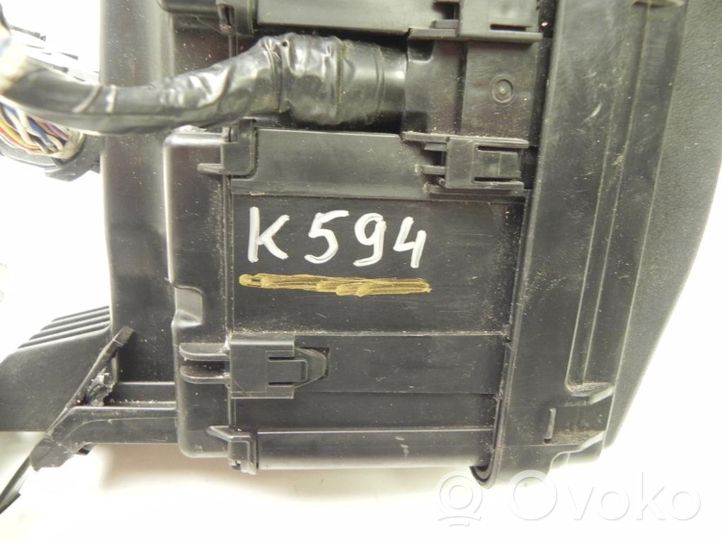 Toyota Verso-S Set scatola dei fusibili 8266252480