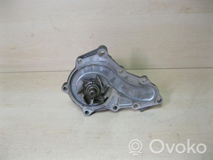 Mazda CX-7 Pompe de circulation d'eau R2AA15101