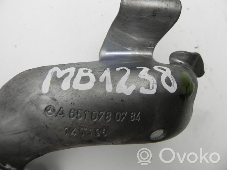 Mercedes-Benz SLK R172 Supporto di montaggio del motore (usato) A6510780784