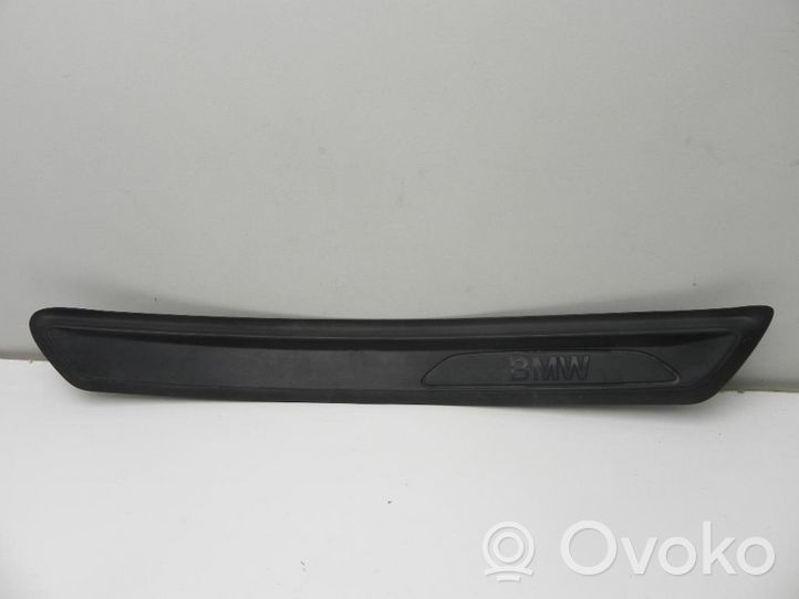 BMW 2 F46 Listwa progowa przednia 7316822