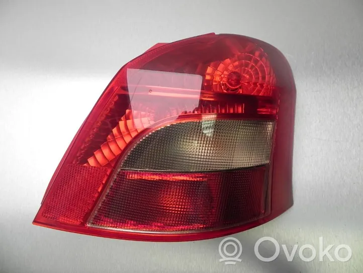 Toyota Yaris Lampa tylna E131772