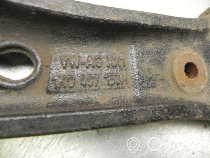 Skoda Octavia Mk1 (1U) Braccio di controllo sospensione posteriore superiore/braccio oscillante 1K0407153N