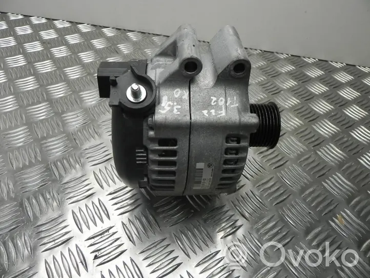 BMW 2 F22 F23 Alternador 7616119