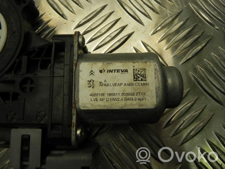 Citroen C3 Priekinis varikliukas langų pakėlėjo 402216E