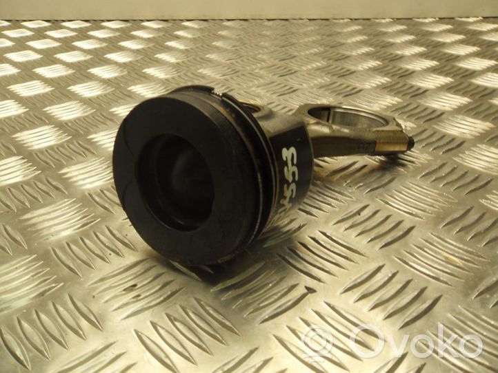 Subaru Outback Piston with connecting rod EB