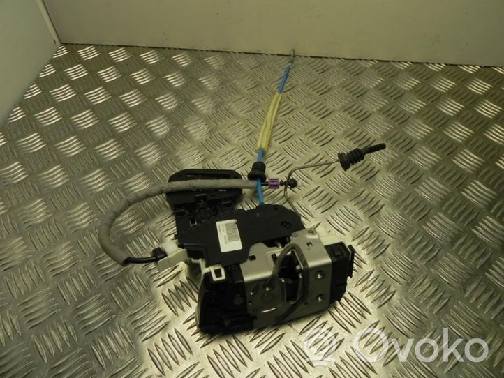 Mercedes-Benz A W176 Loading door lock A2047303635