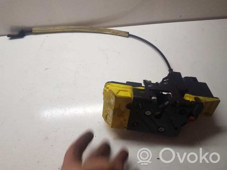 Volvo S60 Loading door lock 8650552