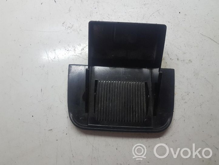 Volvo V70 Cenicero (delantero) 9158406