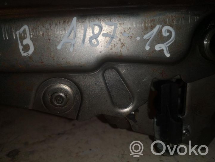 Volvo V50 Osłona dźwigni hamulca ręcznego 4N512780CE