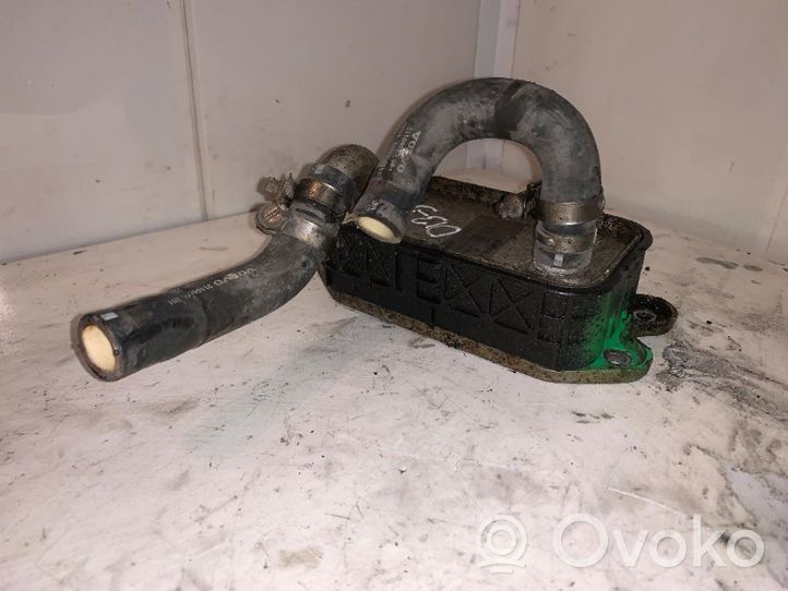 Volvo C70 Radiatore dell’olio del motore 8677974