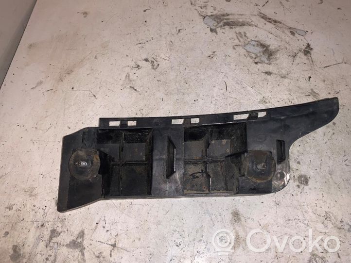 Mercedes-Benz C AMG W204 Front bumper mounting bracket A2048800103