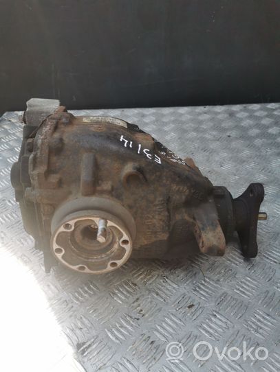 BMW 3 E90 E91 Rear differential 7591073