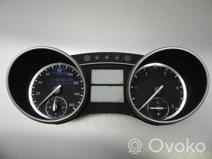 Mercedes-Benz GL X164 Spidometras (prietaisų skydelis) A2519006100
