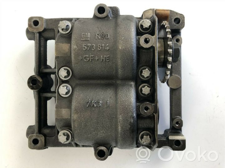 Saab 9-5 Pompa dell’olio 24435753