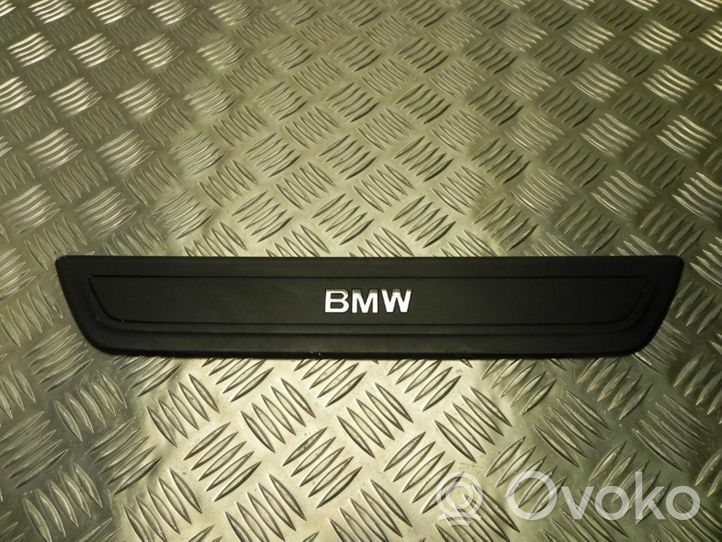 BMW X3 F25 Cita veida sliekšņu/statņu dekoratīvās apdares detaļa 7205597