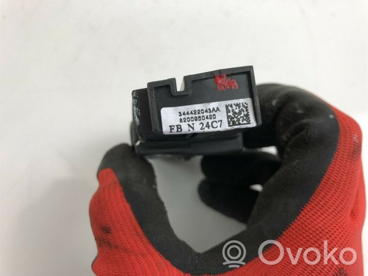 Dacia Duster Multifunctional control switch/knob 8200950420