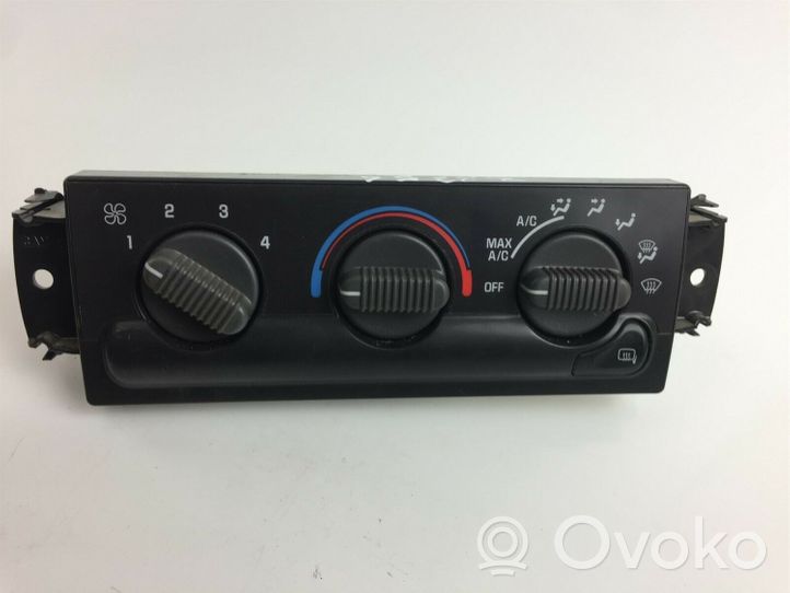 Chevrolet Blazer S10 Gaisa kondicioniera / klimata kontroles / salona apsildes vadības bloks (salonā) 16250565